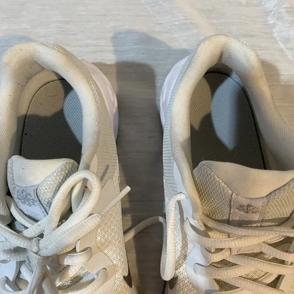 Nike Revolution 6 White Women Size US8.5 Running Shoes Sneakers DC3729 101